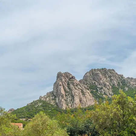 Apartment Charming House In San Pantaleo Olbia