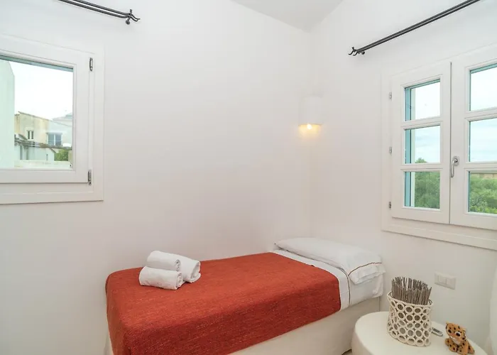 Charming House In San Pantaleo 公寓
